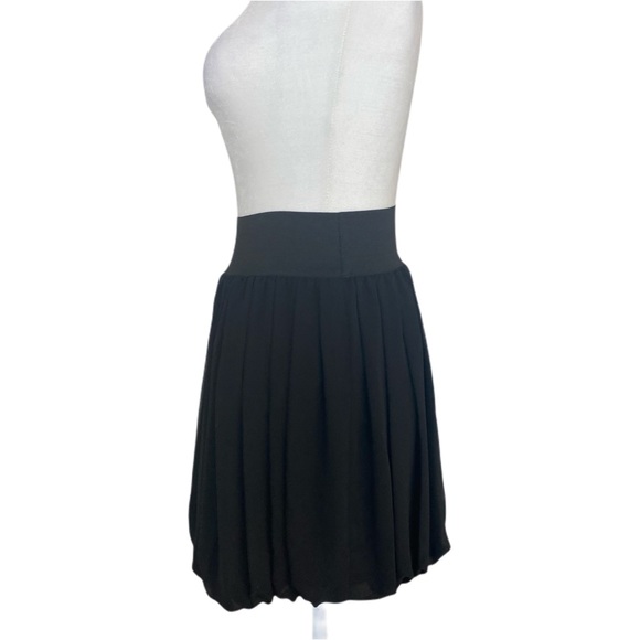 Aqua Bloomingdale's Black Pleated Mini Skirt Thick Band High Waist Size Small - Picture 6 of 13